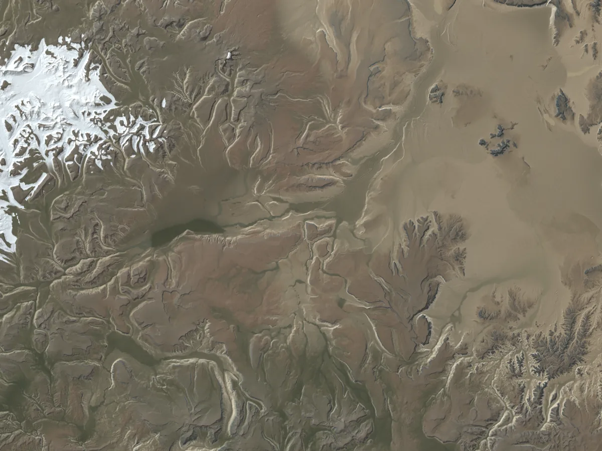 Ranges around a basin floor holding small lakes